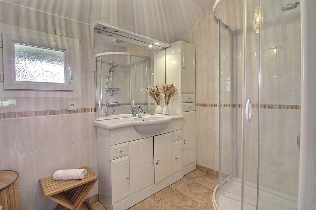 /picture/helios/118055001/PORT 2 A /8_2026-03-13CET18h00-04.jpg